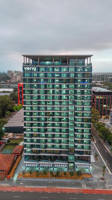 Veriu Macquarie Park — vertical detail