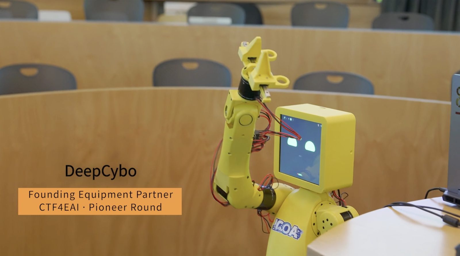 Der physische DeepCybo Roboter, Gründungs-Ausrüstungspartner für die CTF4EAI Pioneer Round
